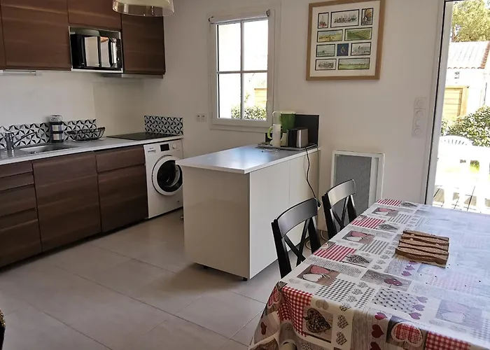 Nyaraló Maison Sous Les Pins Pour 5 Pers, Terrasse, Parking A - Fr-1-194-363