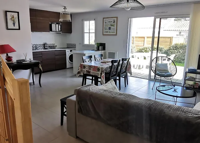 Nyaraló Maison Sous Les Pins Pour 5 Pers, Terrasse, Parking A - Fr-1-194-363