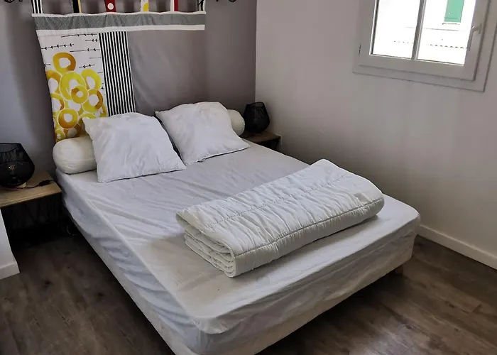 Maison Sous Les Pins Pour 5 Pers, Terrasse, Parking A - Fr-1-194-363 Holiday home